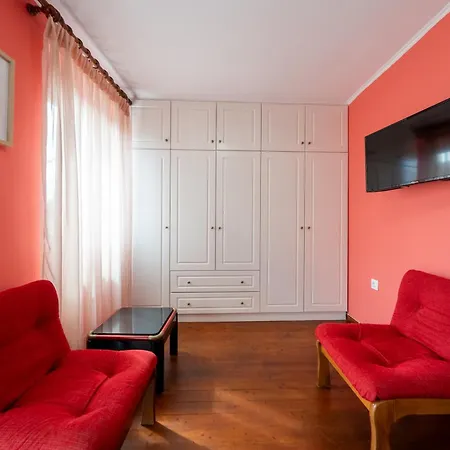 Dora's Happy Apartment Mantouki