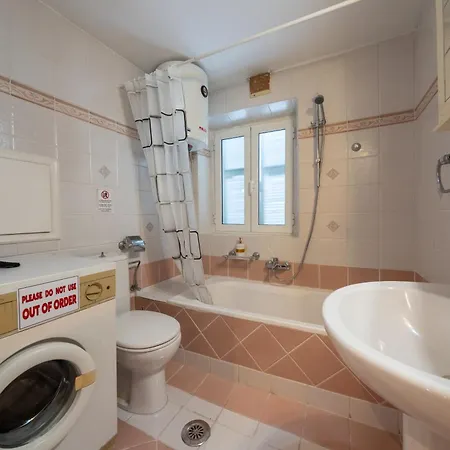 Dora's Happy Apartment